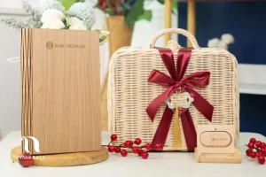 Perlengkapan Meja dari Kayu (Woodcraft)-Navarata