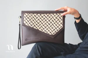 clutch bag anyaman-navarata